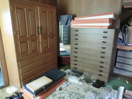 遺品整理業者との間でよくあるトラブルまとめ。悪質な遺品整理業者を見分けるポイントは？