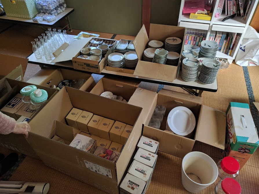 遺品整理で判断に困ったときの対処法と進め方をまとめました。