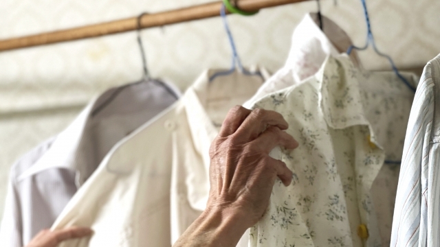 遺品整理で大切な人の衣類や洋服を後悔しないための方法